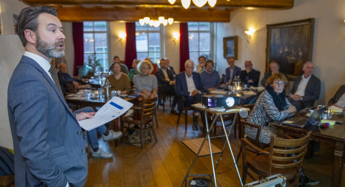 Enthousiasme na boeiende strategiesessie Liemerse Ambassade